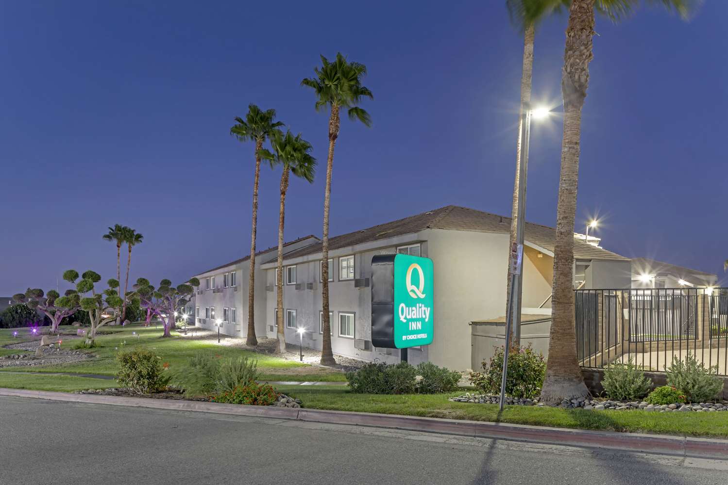 Quality Inn Kettleman City near Hwy 41 2/36