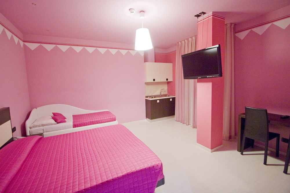 Hotel Leonardo &amp; Residenza Marconi 18/50