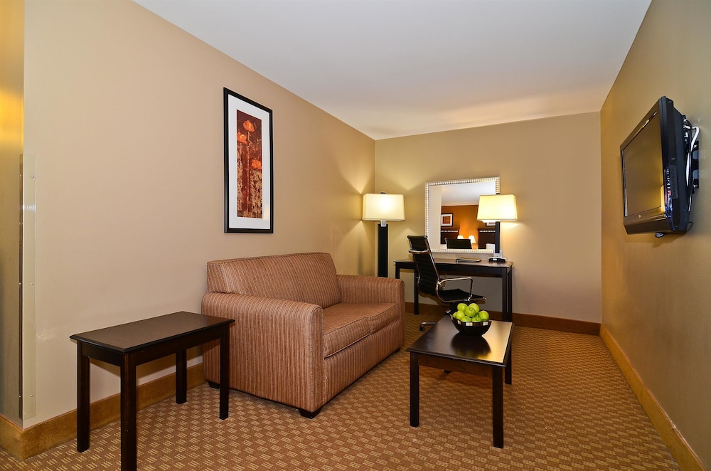 Spark by Hilton Oak Forest 28/48