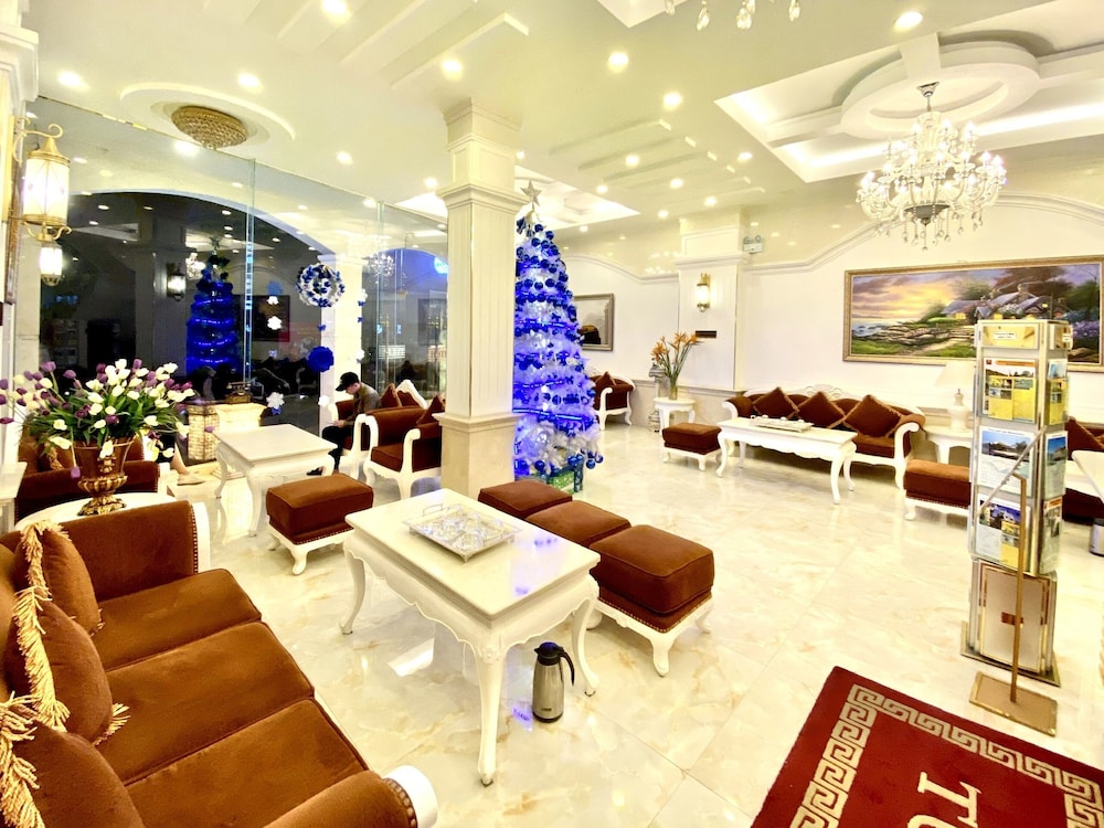 Tulip Hotel 3 69/81