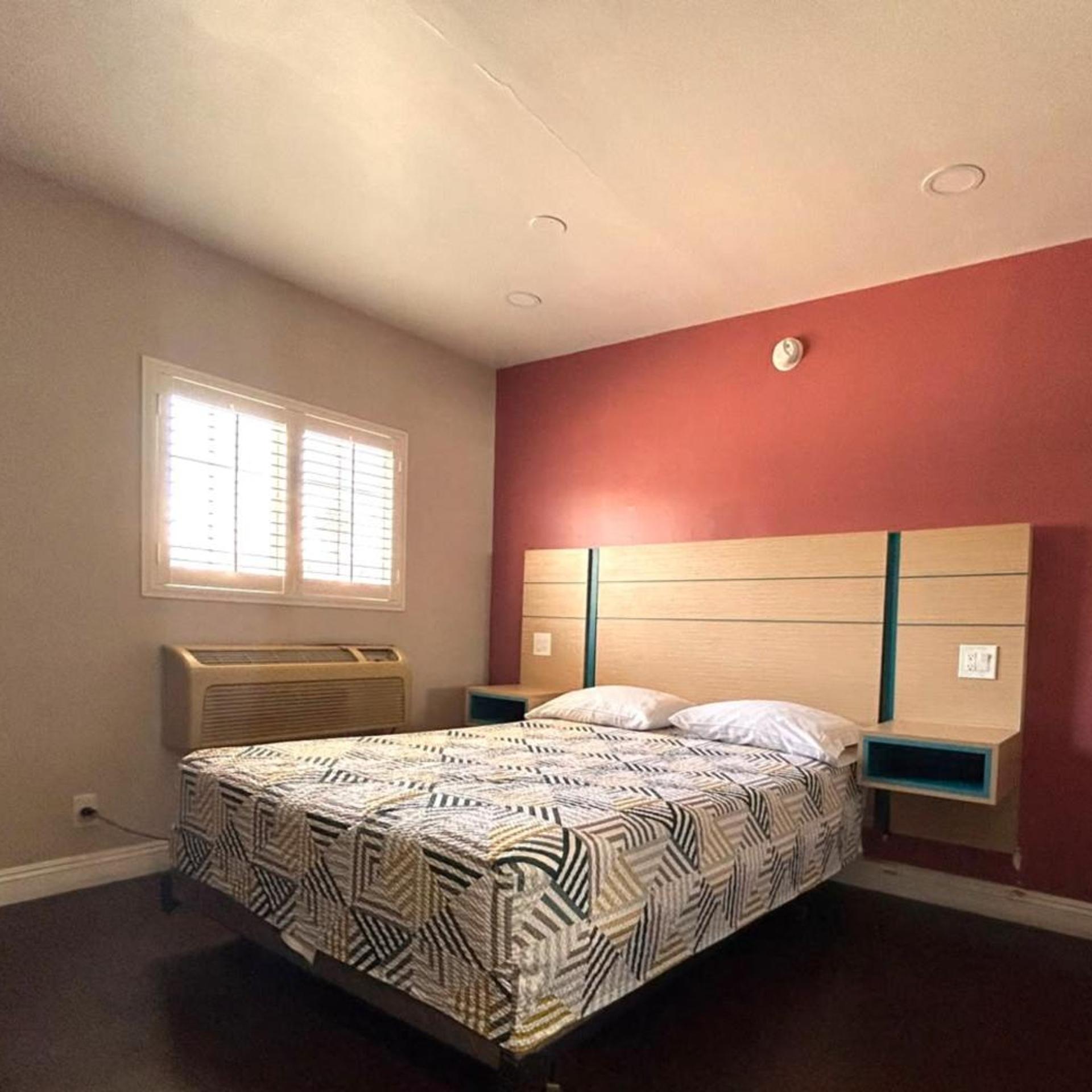 OYO Sandpiper Motel 11/24