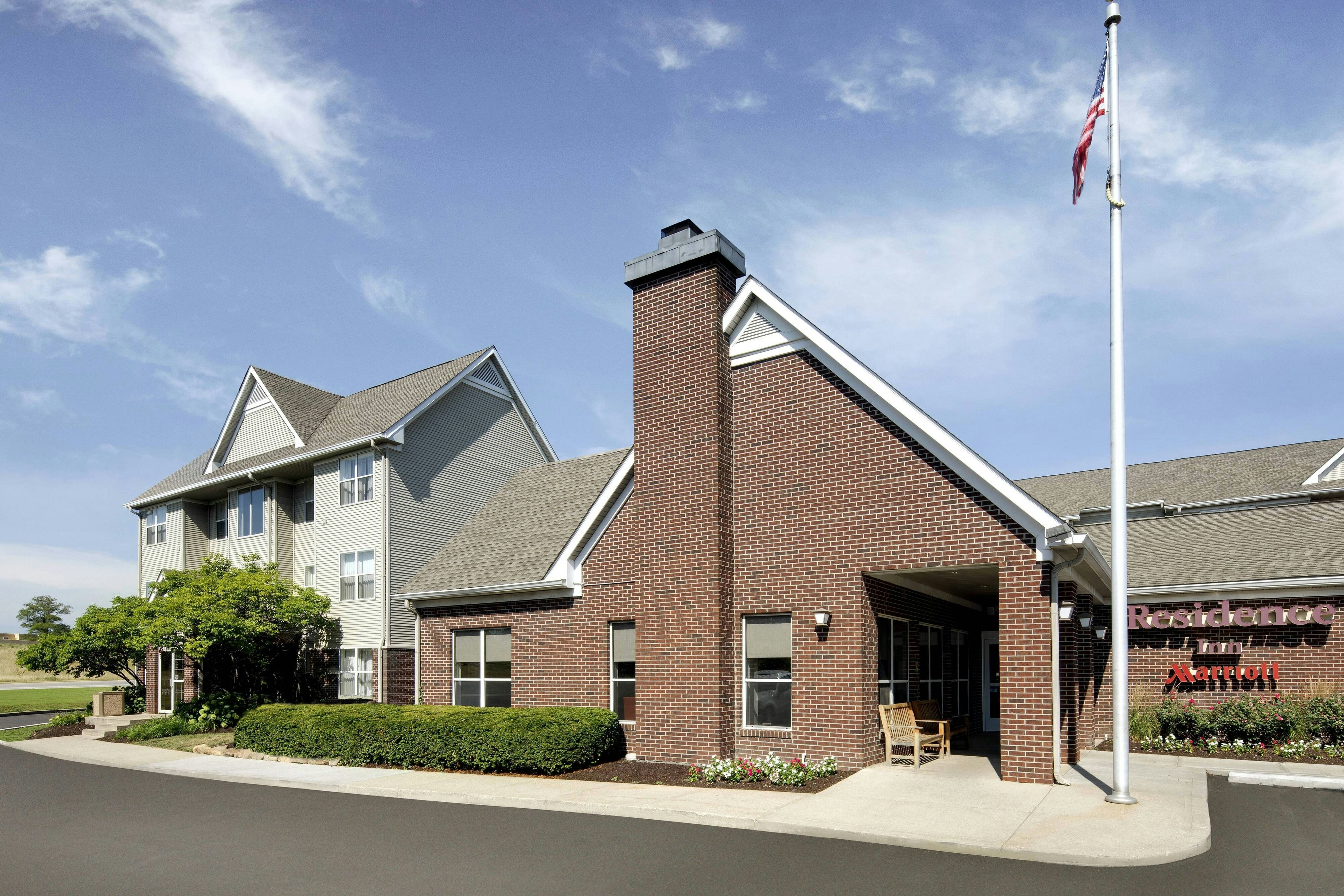 Residence Inn by Marriott Indianapolis Airport 14/14