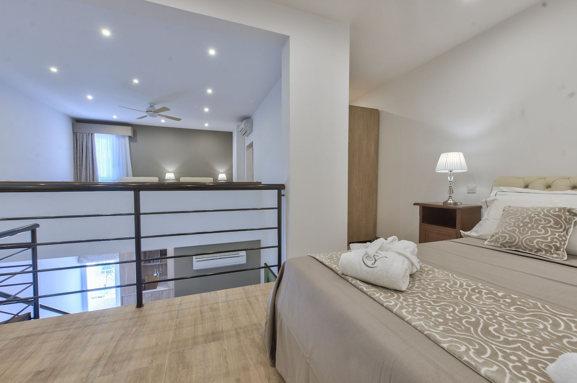 2 BEDROOMS, SUITE, GARDEN VIEW