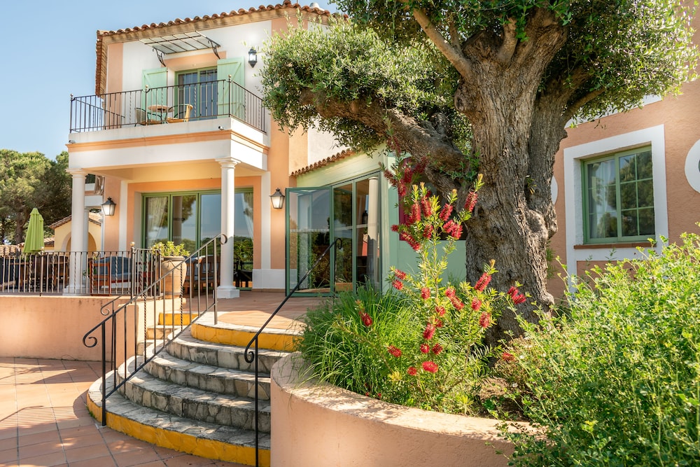 Hotel La Romarine 4/30