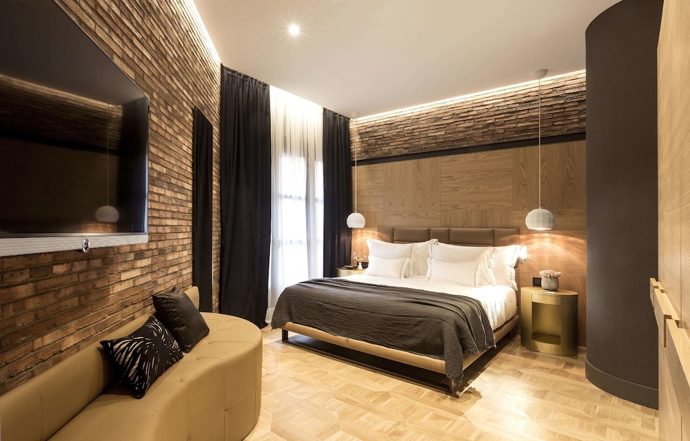 Monument Hotel 15/53