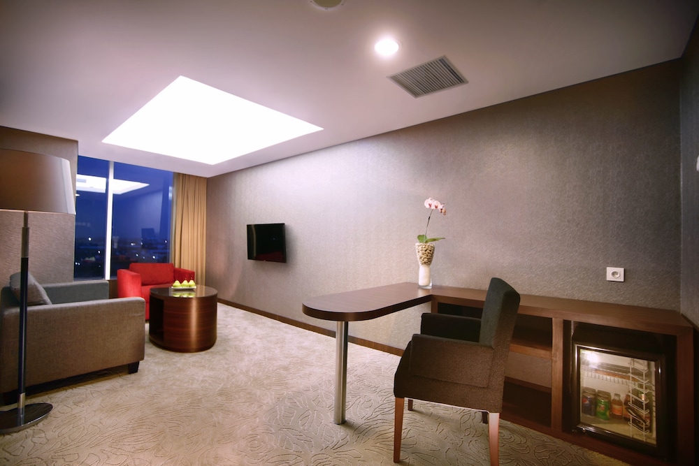Aston Madiun Hotel and Conference Center 27/39