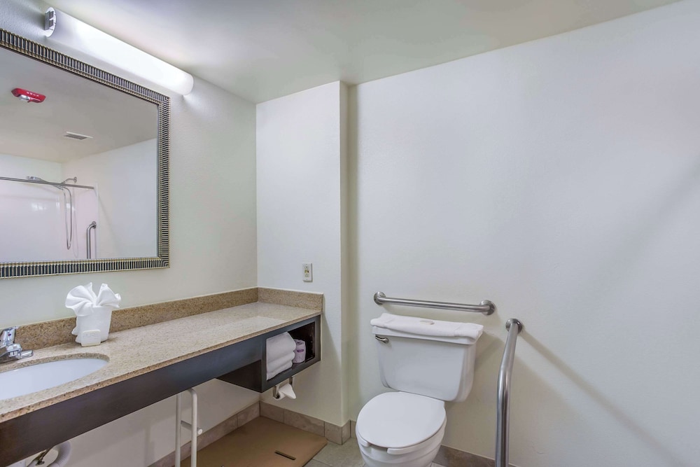 Burrstone Inn, an Ascend Collection Hotel 52/55