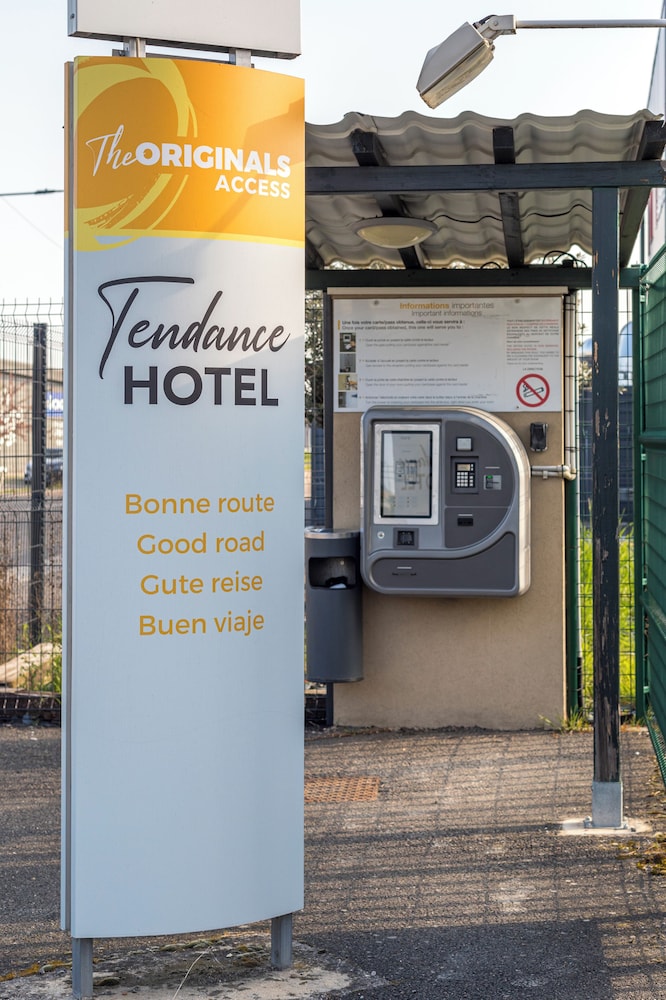 The Originals Access Tendance Hotel Saint Etienne Aeroport 29/50