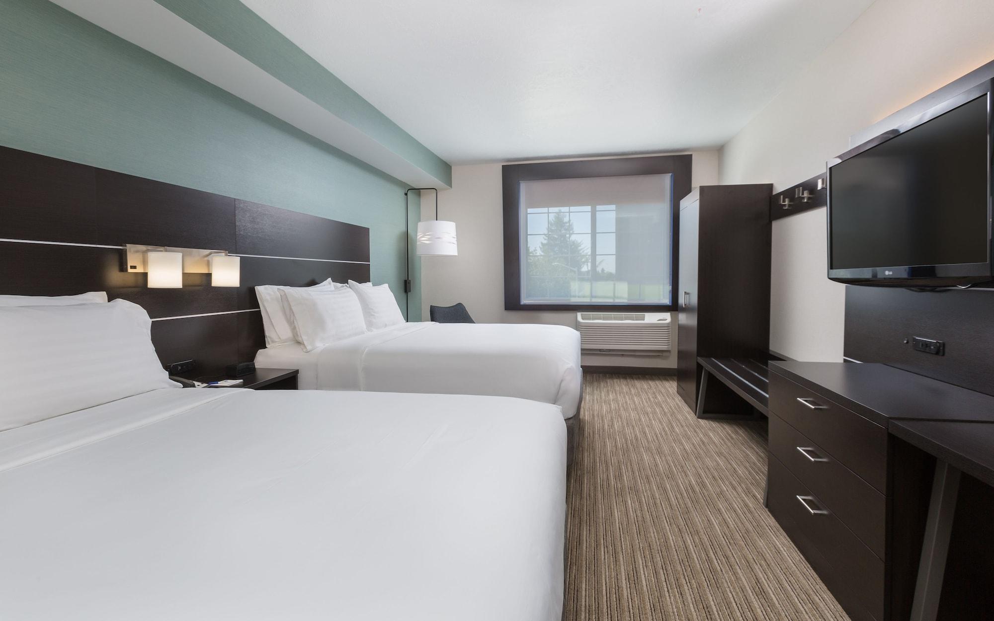 Suite, Multiple Beds