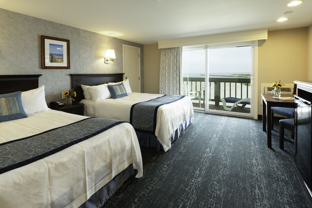 Red Jacket Beach Resort Spa 10/50