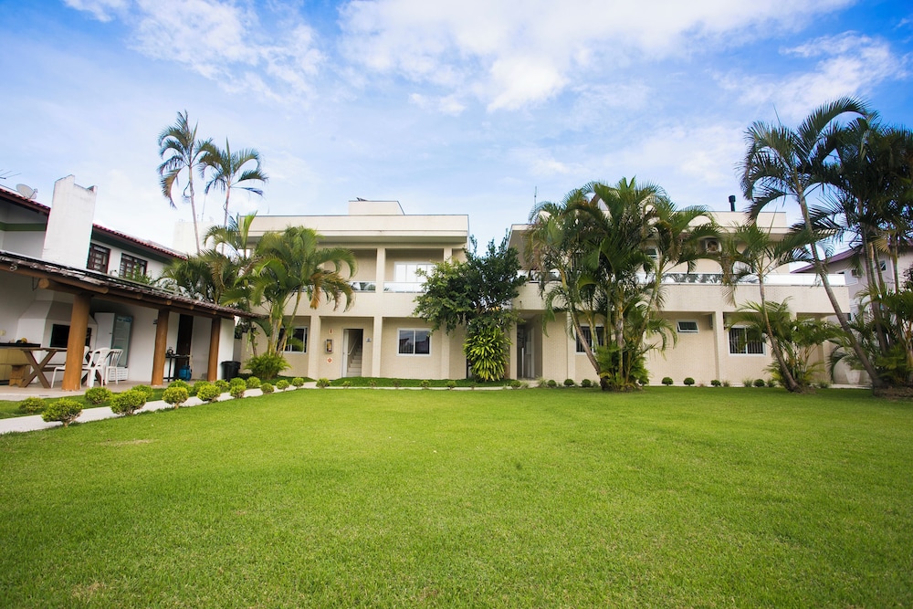 Tropicanas Apart Hotel 54/58