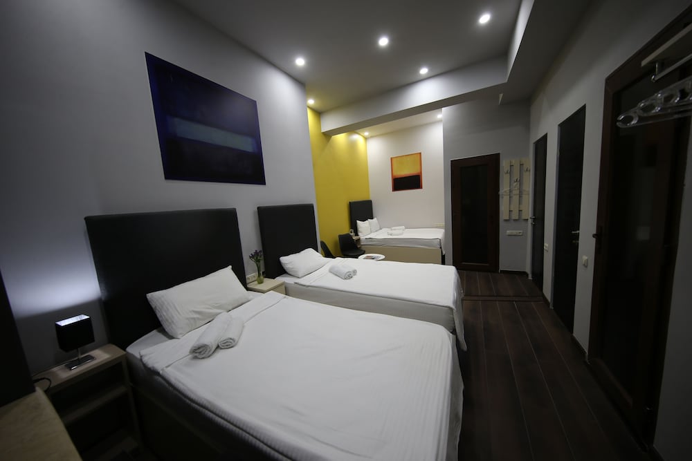 Elysium Gallery Hotel 25/74