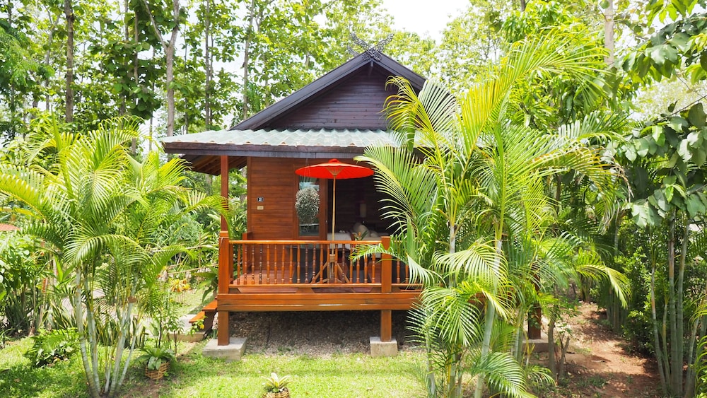 Nan Seasons Boutique Resort 3/81