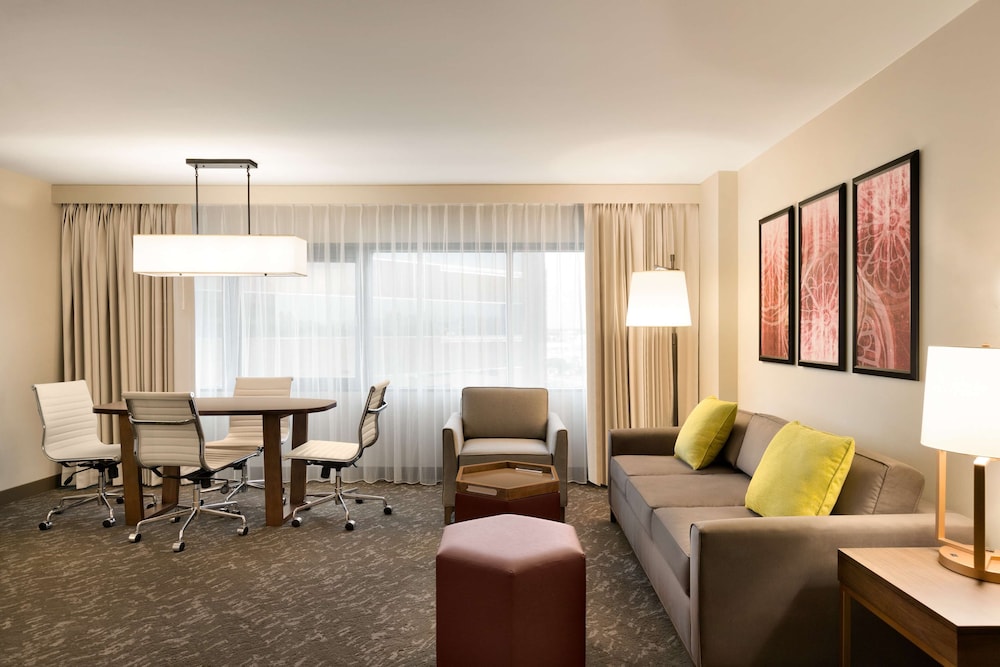 Embassy Suites By Hilton Phoenix Downtown North 35/70