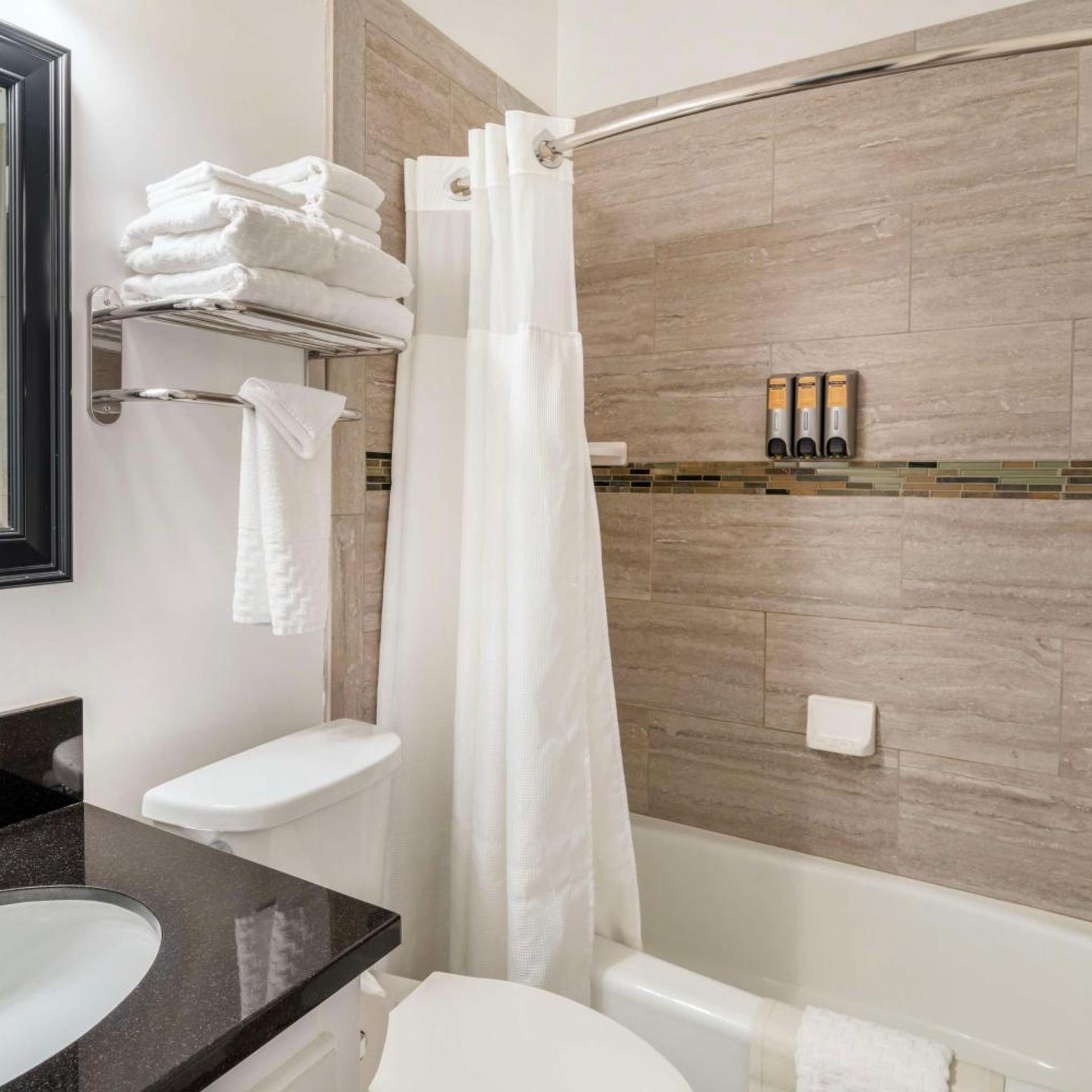 2 Bedrooms, Town House، Best Western Plus Santa Barbara 4/5