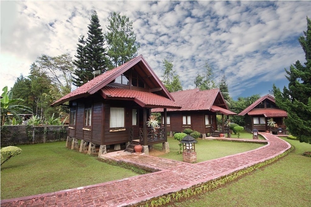 Citra Cikopo Hotel 23/29