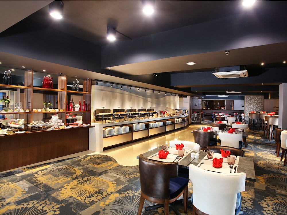 Swiss-Belresidences Rasuna Epicentrum 30/40
