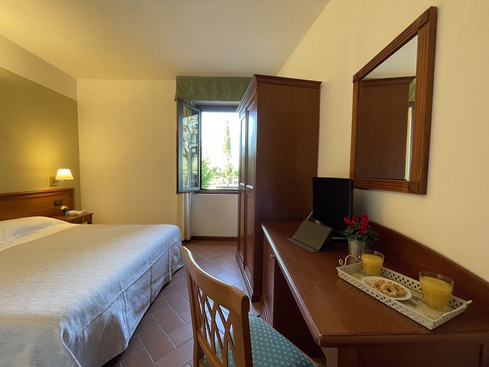 Room at Villa dei Bosconi, FIESOLE