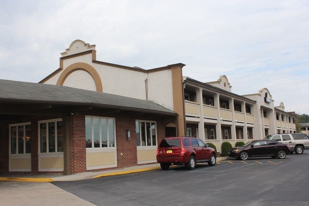 Aderi Hotel Near Bucknell University 4/32