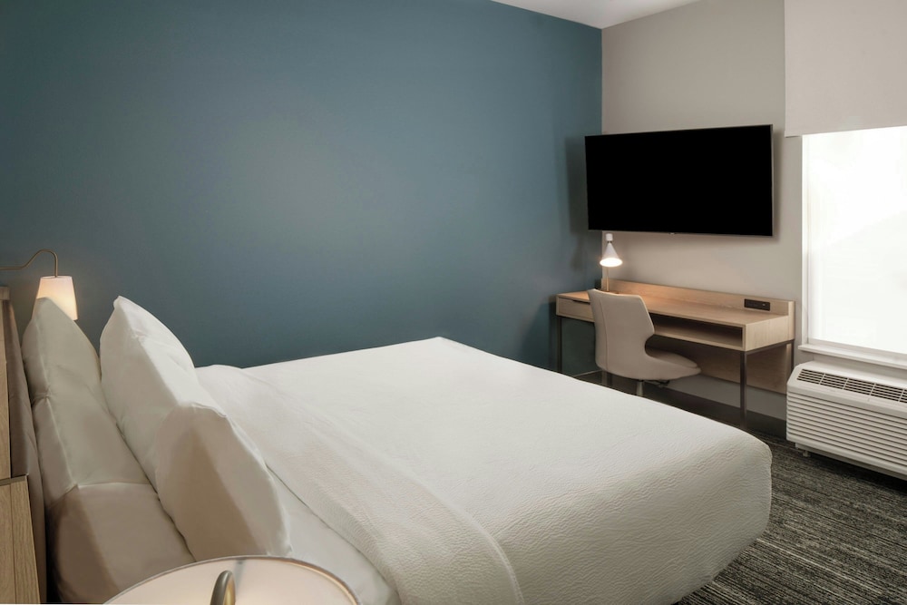 TownePlace Suites by Marriott West Lafayette 8/23