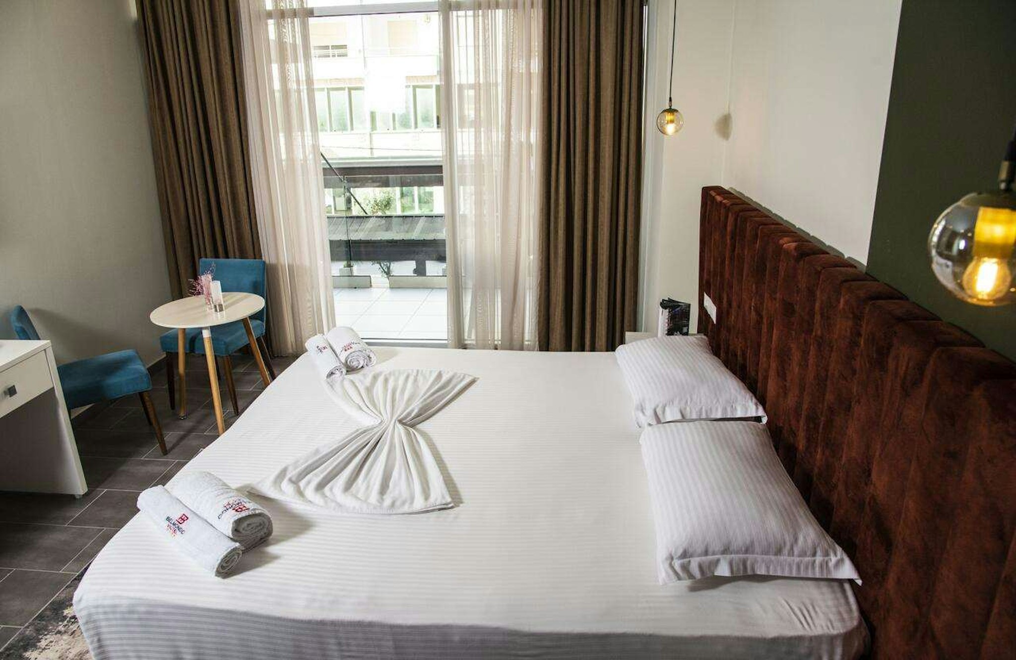 Ajsel Hotel 11/45