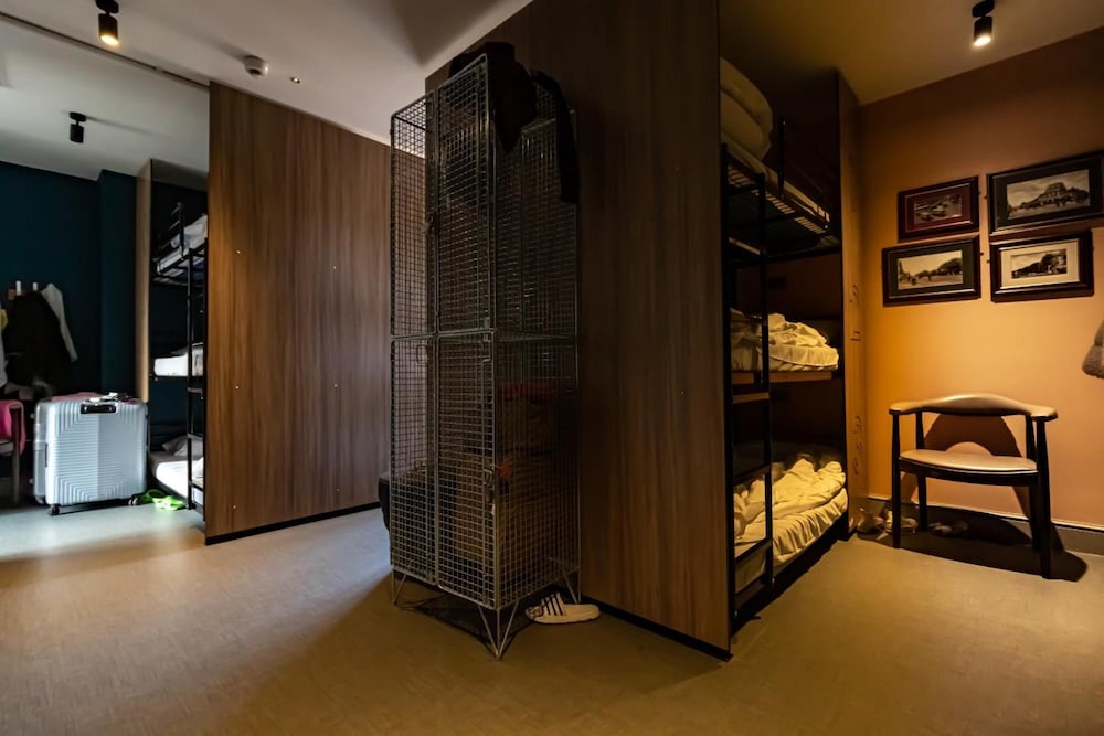 Publove the Steam Engine Hostel 7/46