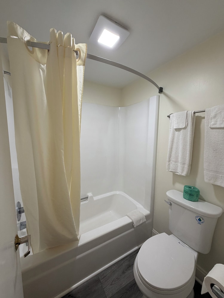 Travel Inn of Buford 50/54
