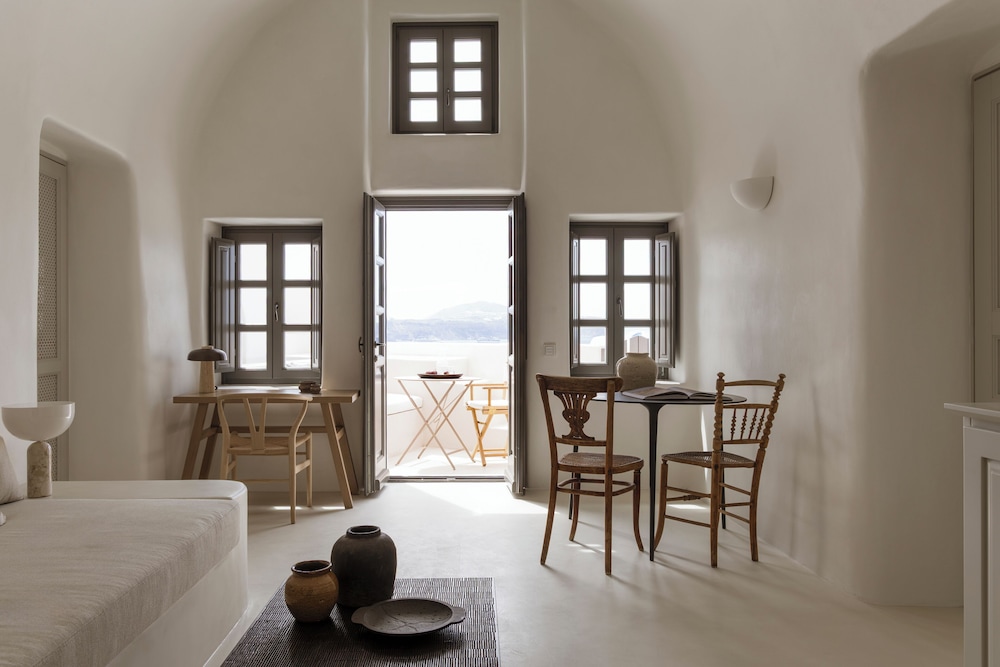 Armenaki Santorini 14/50