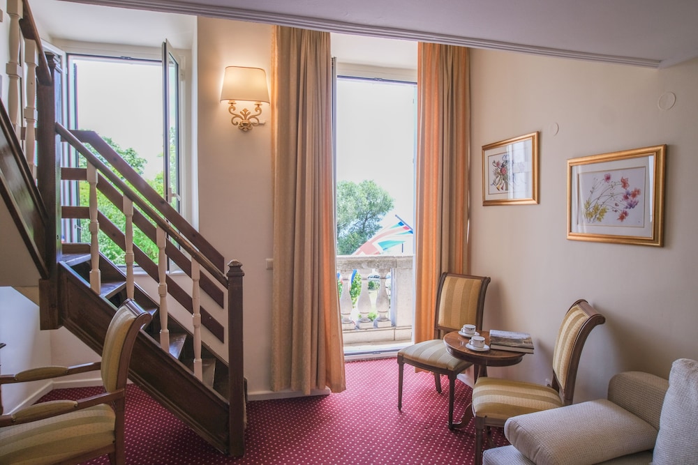 Cavalieri Hotel 42/67