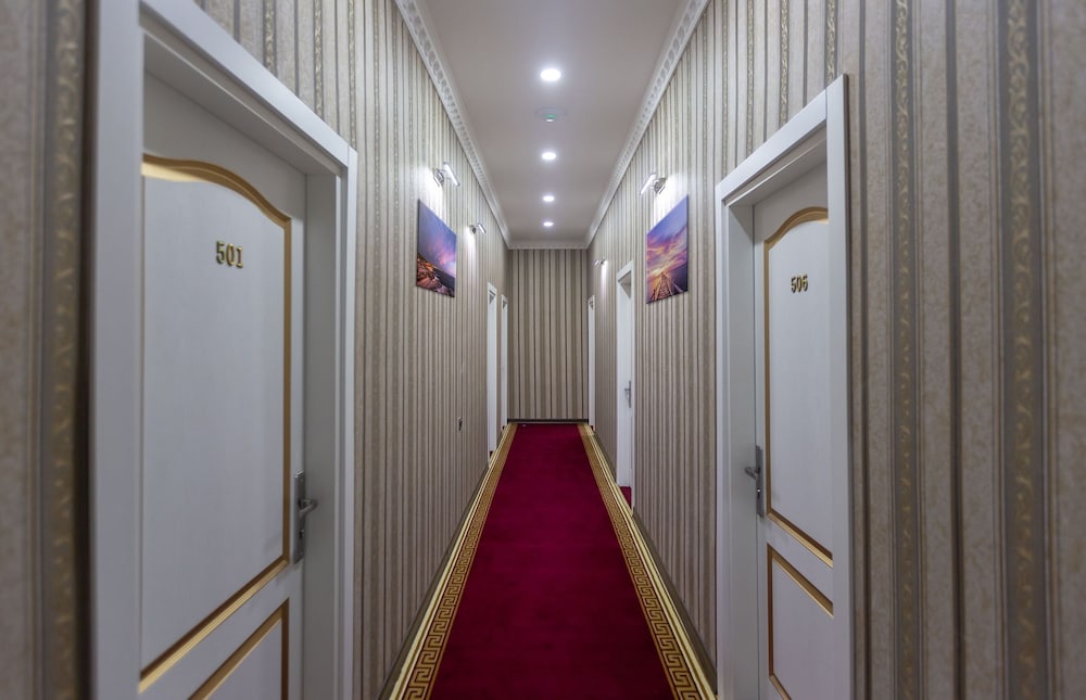 Baku City Hotel photo3