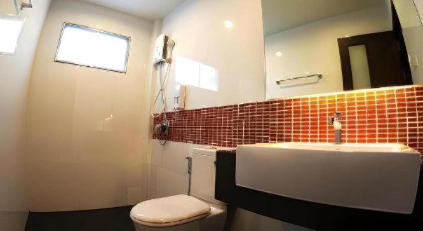 The Sixnature Resort Bangsaen 53/56