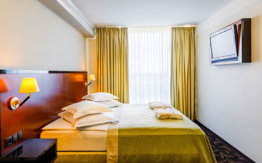 Meresuu SPA & Hotel 17/68