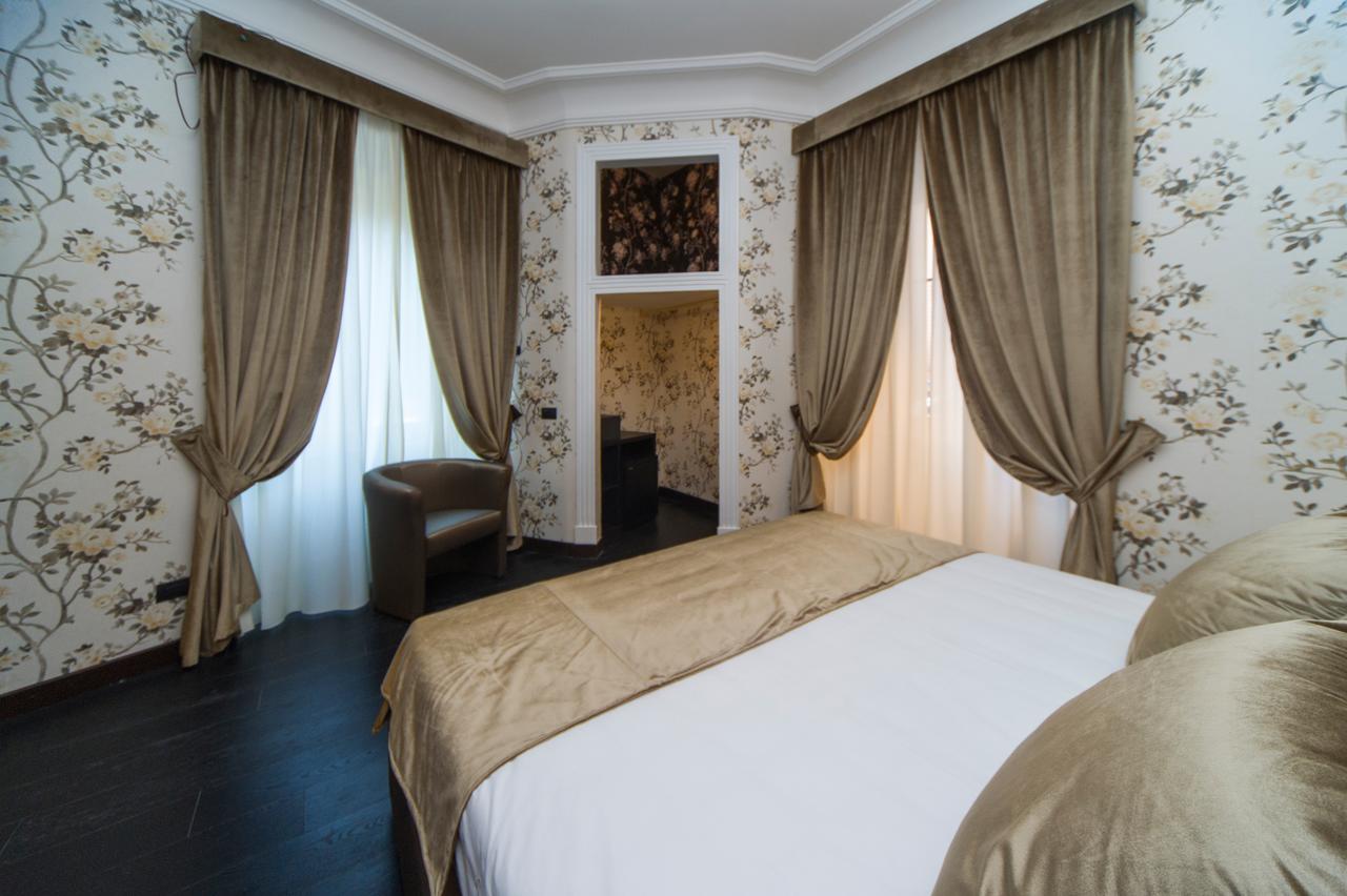 Deluxe, Suite