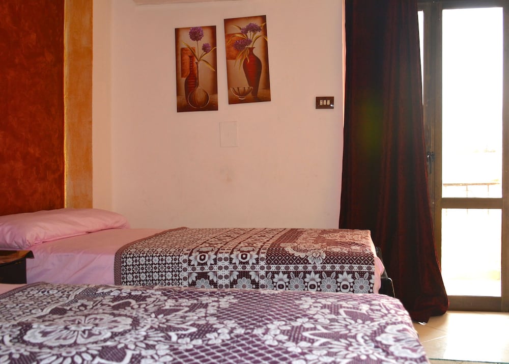 City Hostel 15/50