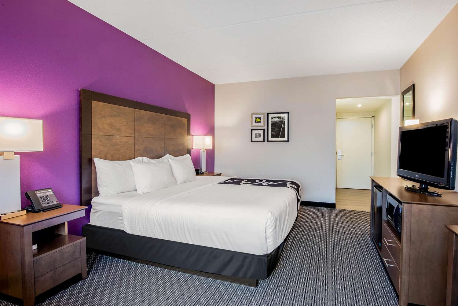 La Quinta Inn & Suites by Wyndham Baltimore BWI Airport 13/52