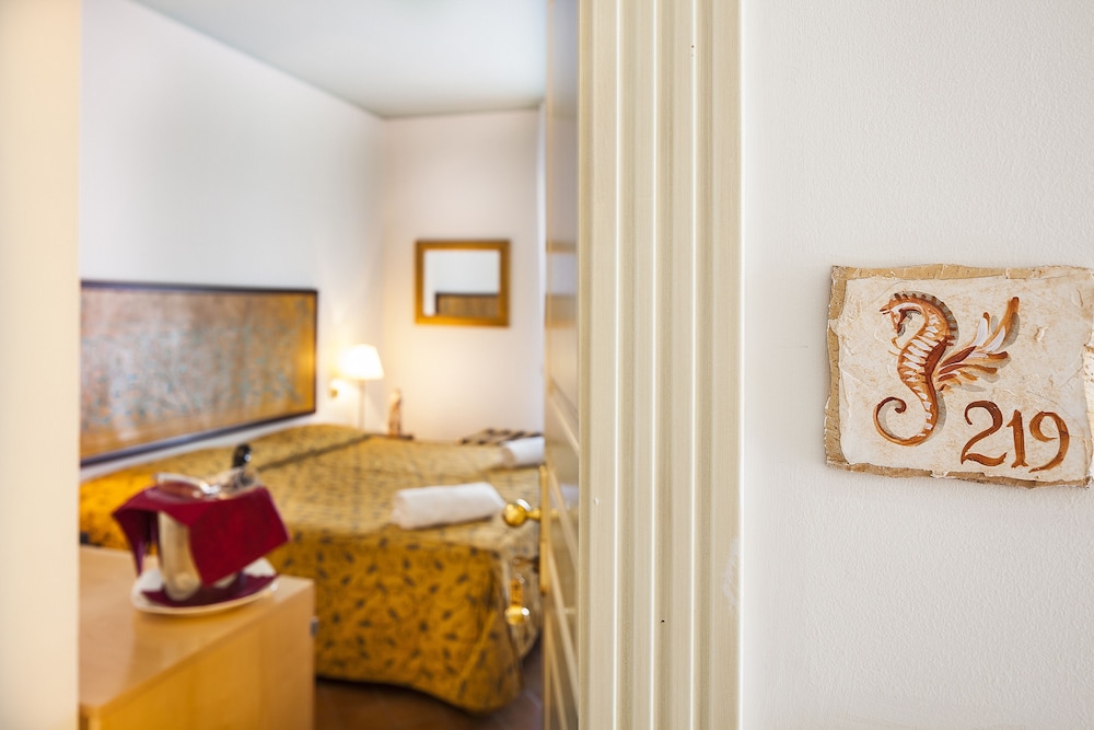 Garden Hotel Vulcano 32/72