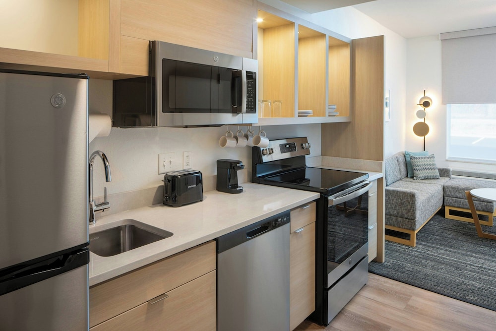 TownePlace Suites Memphis Cordova 13/19