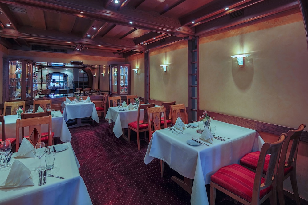 Hotel-Restaurant Kunz 53/60