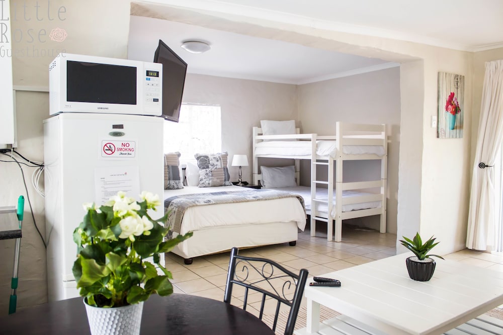 Little Rose Guesthouse & Self-Catering 32/50