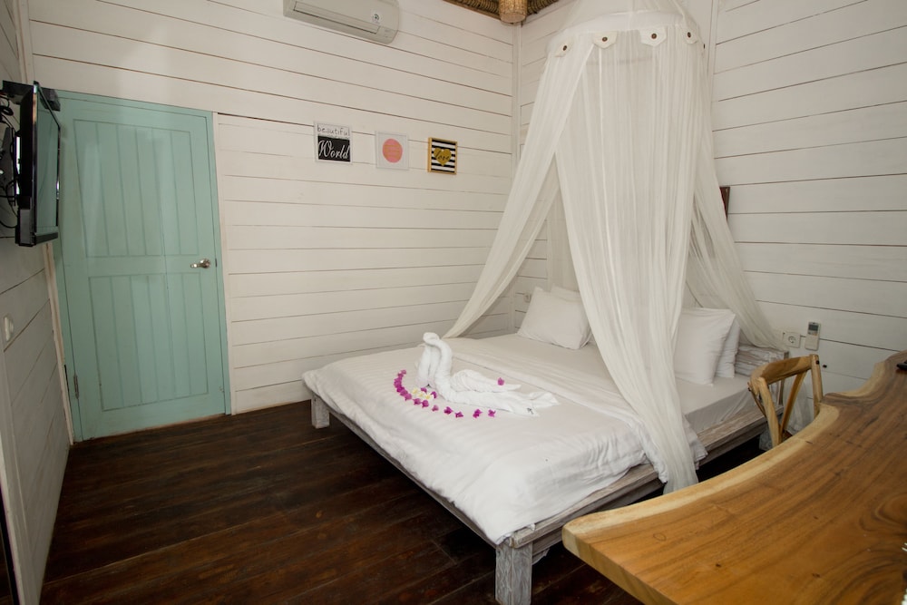 Gili Breeze Tropical Bungalows 33/58