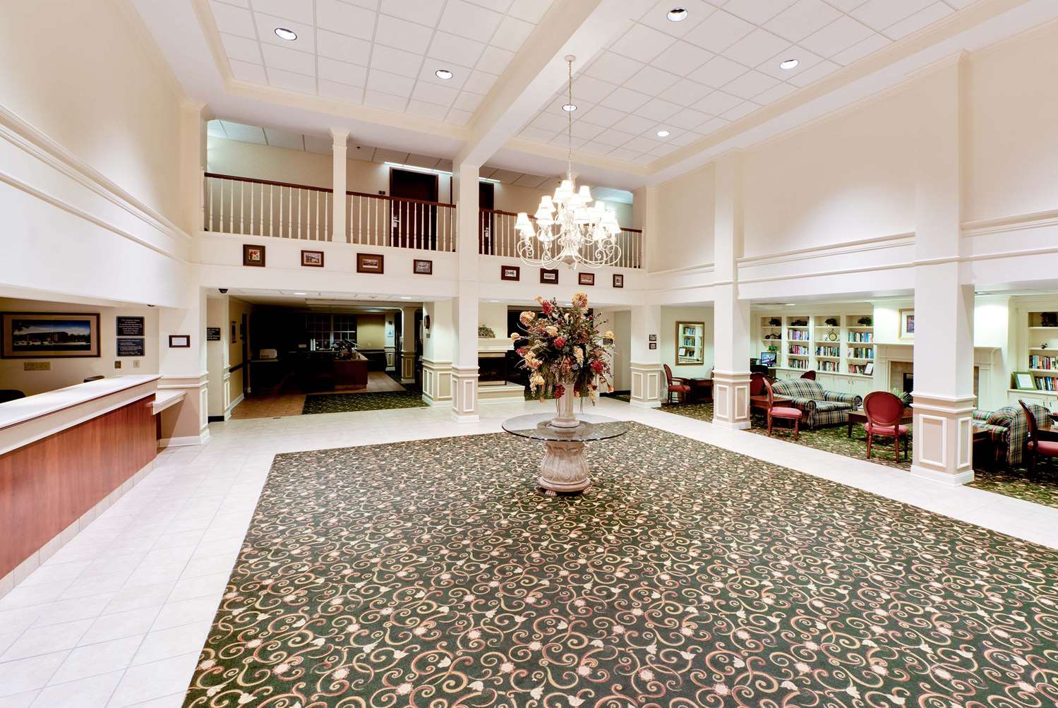 Hawthorn Suites By Wyndham Louisville East 22/25