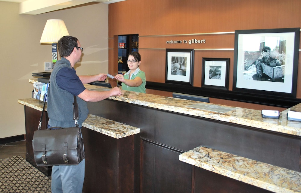 Hampton Inn & Suites Phoenix/Gilbert 8/49