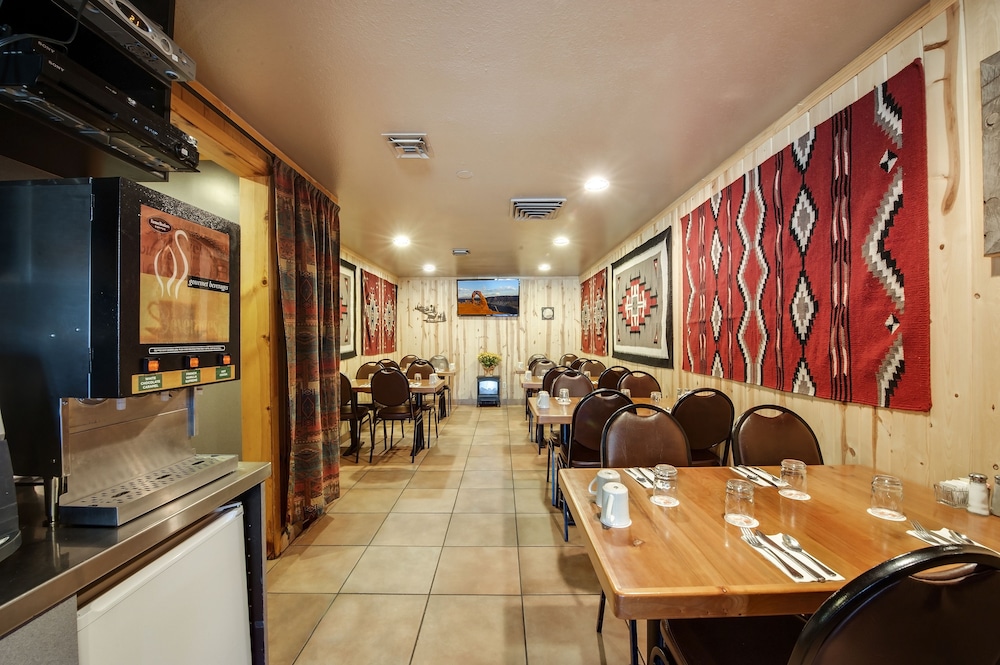 Big Horn Lodge 32/48