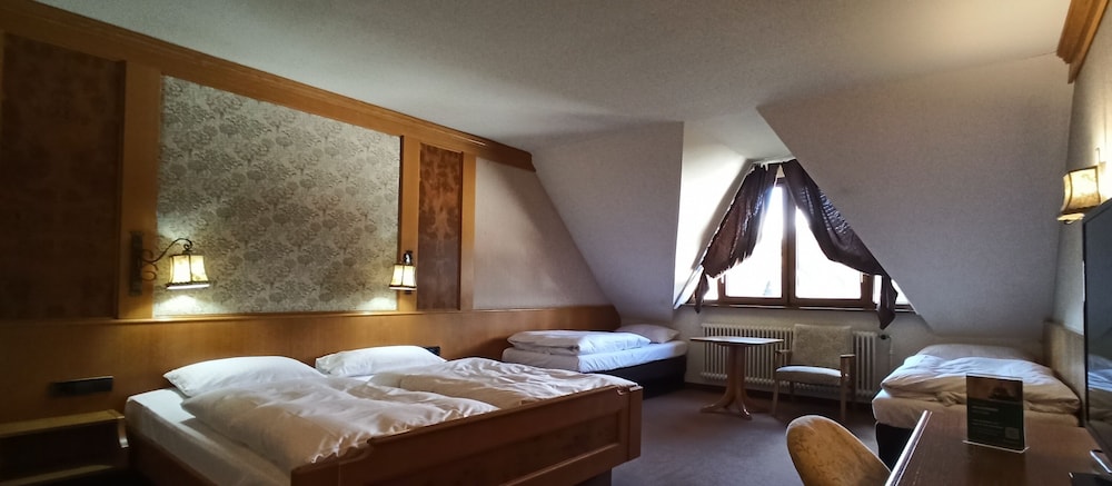Retro, Family, Double and Twin Beds, No Balcony