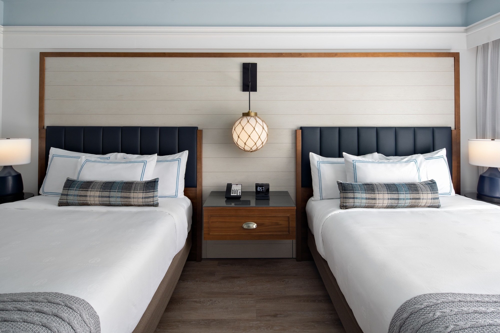 Room, 2 Queen Beds, Urban View