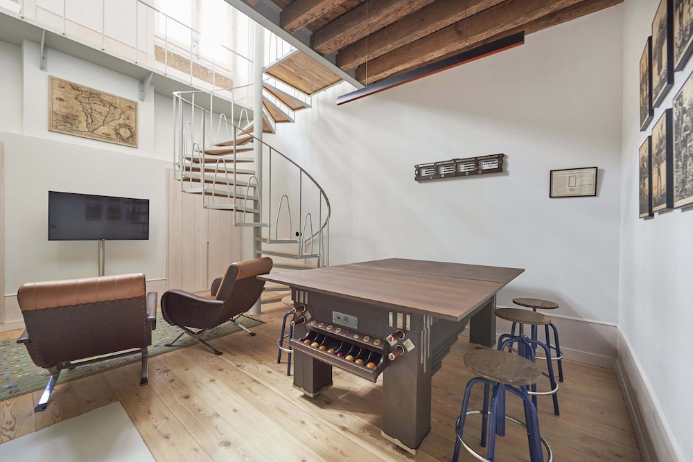 Cais Urban Lodge 36/50