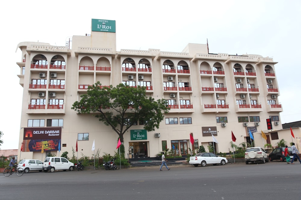 LE ROI UDAIPUR 3/50