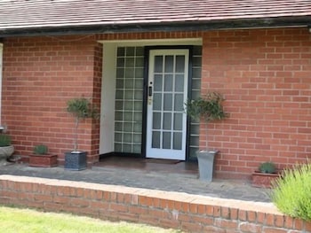 Mortimer Trail B & B 2/24