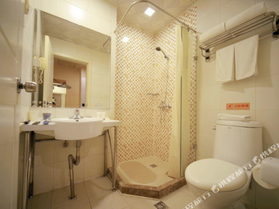 Home Inn (Fuzhou Financial Street Wanda Plaza) 32/33