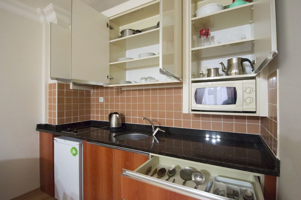 My Home Aparthotel 35/38